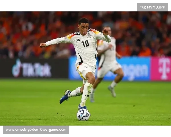 穆西亚拉复出即送助攻，伤愈首秀展现价值